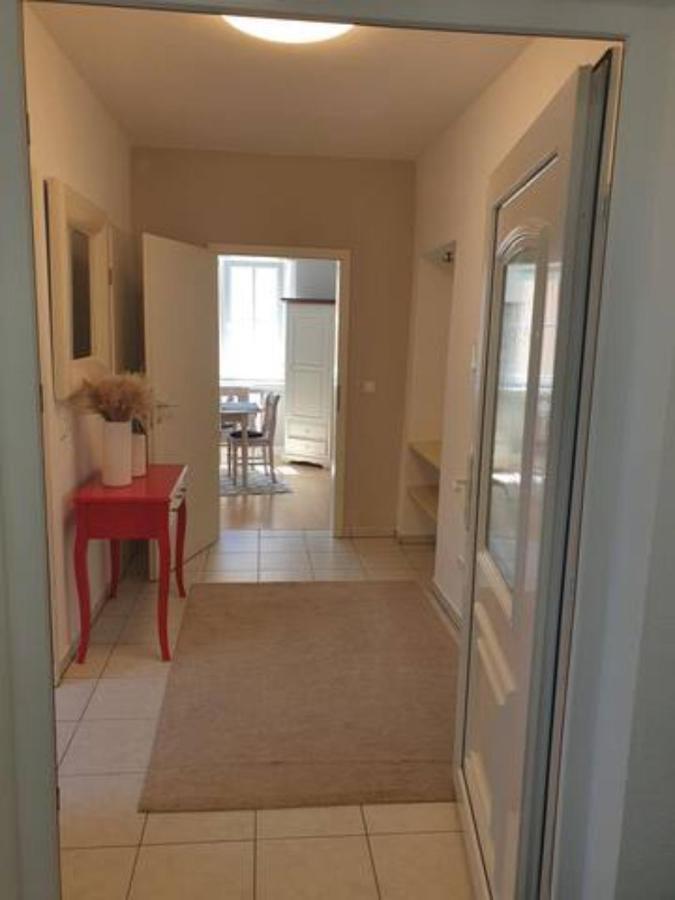 Apartment Geraeumige Zentrumsnah *